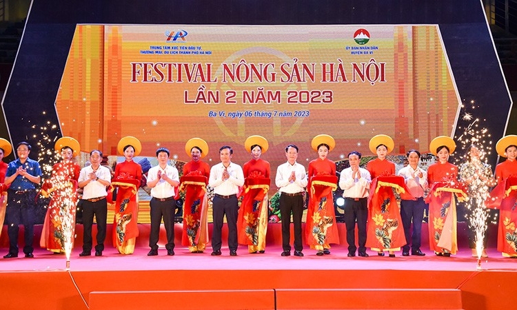 Gần 100 gian hàng tham gia Festival nông sản Hà Nội lần 2