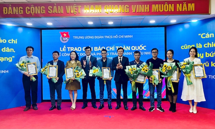 Tổ chức Giải báo chí toàn quốc về công tác Đoàn và phong trào thanh thiếu nhi năm 2023