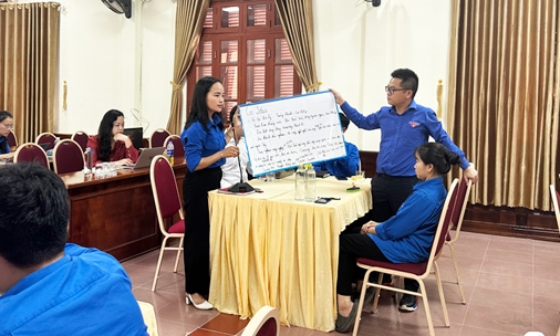 Tọa đàm thanh niên khởi nghiệp dựa vào tài nguyên văn hóa bản địa