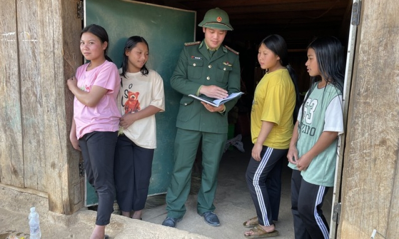 Đẩy mạnh phòng chống ma túy, tệ nạn xã hội trong vùng dân tộc thiểu số và miền núi