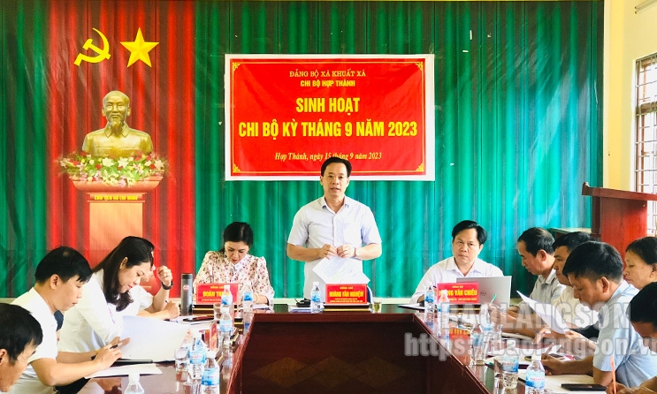 Lãnh đạo tỉnh dự sinh hoạt chi bộ thôn Hợp Thành, xã Khuất Xá, huyện Lộc Bình