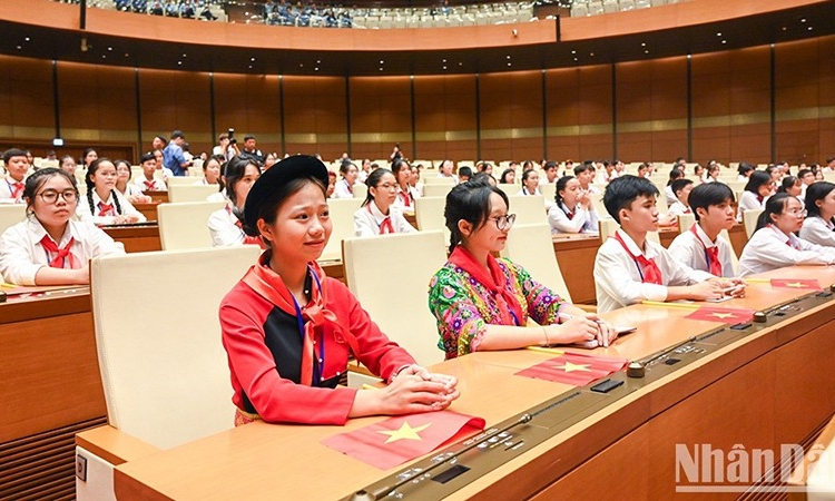 Lắng nghe những chủ nhân tương lai