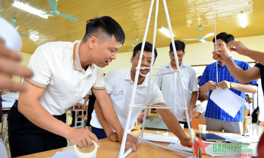 Để bắt kịp “chuyến tàu” STEM