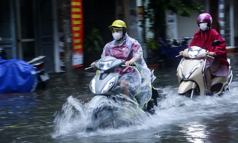 Ngày 11/9, tiếp tục mưa dông và mưa lớn cục bộ ở nhiều khu vực