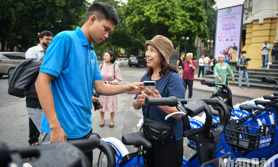 Hà Nội: Hơn 24.000 lượt người sử dụng xe đạp công cộng sau 10 ngày