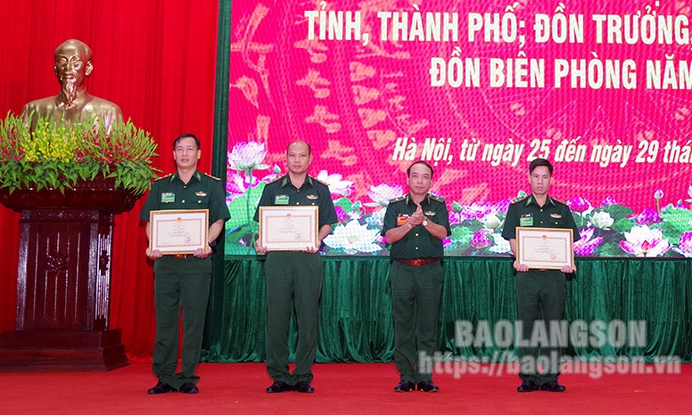 Đồn trưởng Đồn Biên phòng Cửa khẩu Chi Ma, Bộ đội Biên phòng tỉnh Lạng Sơn đoạt giải Nhất nội dung kiểm