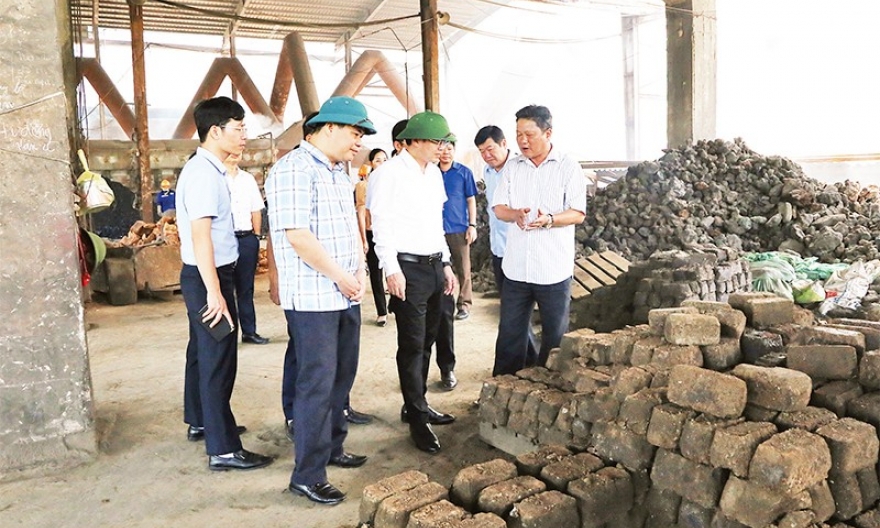 Lắng nghe, tháo gỡ khó khăn cho doanh nghiệp