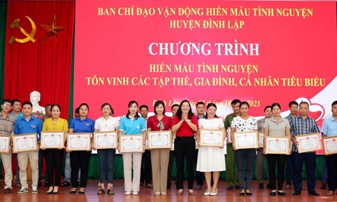 Đình Lập tiếp nhận 335 đơn vị máu hiến tình nguyện