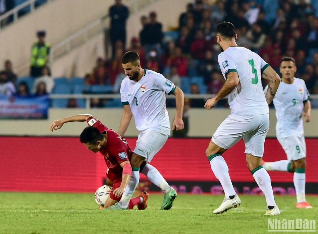 Việt Nam thua 0-1 Iraq ở phút bù giờ cuối cùng ảnh 1