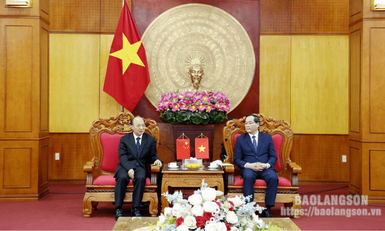 Lãnh đạo UBND tỉnh Lạng Sơn tiếp và làm việc với Đoàn đại biểu Chính phủ nhân dân Khu tự trị dân tộc