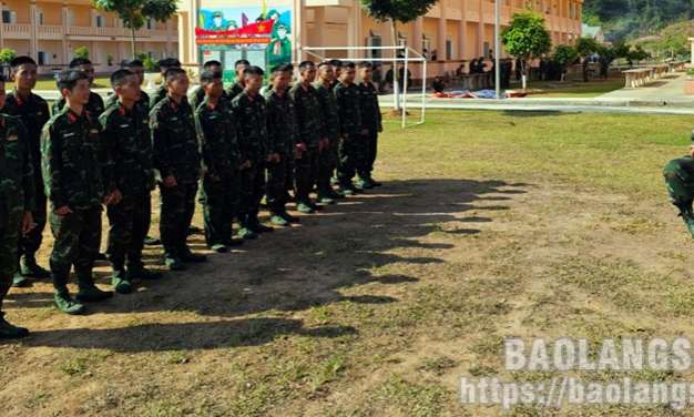 Thiếu tá Chu Văn Ba- gương sáng cho cán bộ,chiến sĩ noi theo