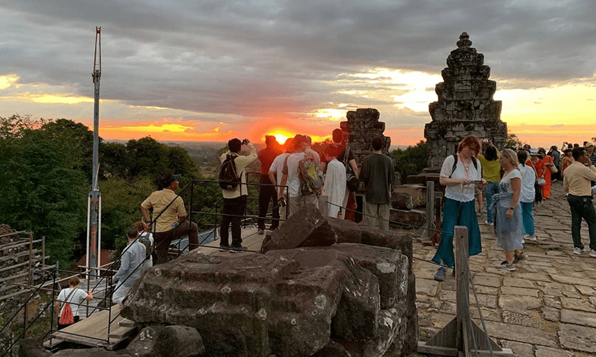 Thủ tướng Hun Manet kêu gọi tăng cường các chuyến bay thẳng từ ASEAN đến Campuchia