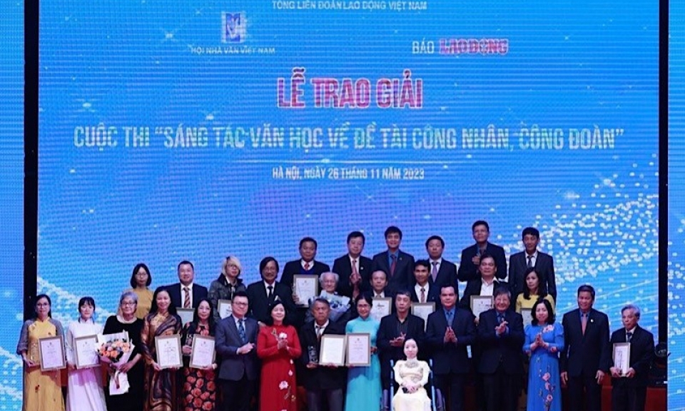 24 tác phẩm đoạt giải Cuộc thi sáng tác văn học về công nhân và công đoàn