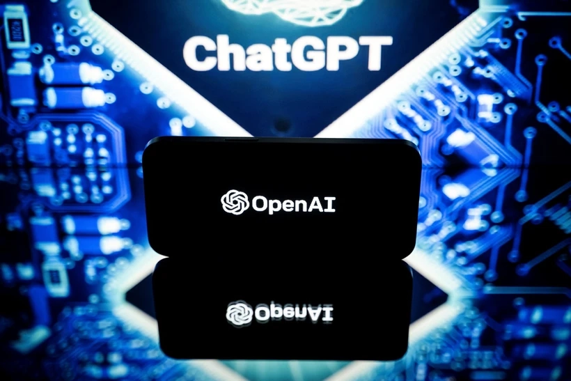 Biểu tượng OpenAI và ChatGPT. (Ảnh: AFP/TTXVN)