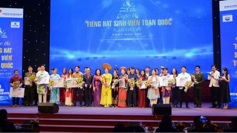 Cuộc thi Tiếng hát sinh viên toàn quốc lần thứ XV - S.MUSIC 2023 khu vực phía Bắc thành công tốt đẹp.