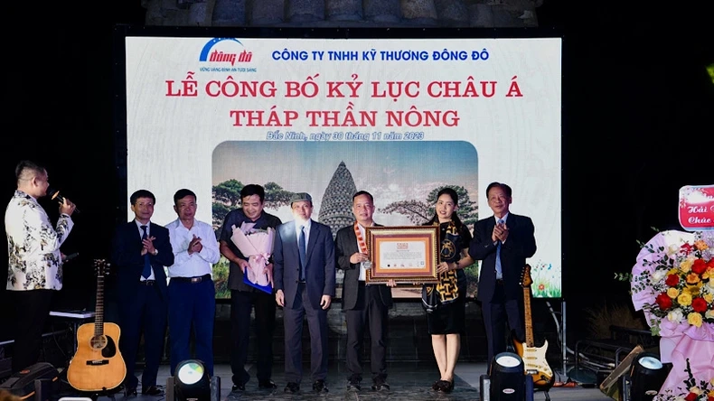 Tháp Thần Nông ở Bắc Ninh được xác lập kỷ lục châu Á ảnh 1