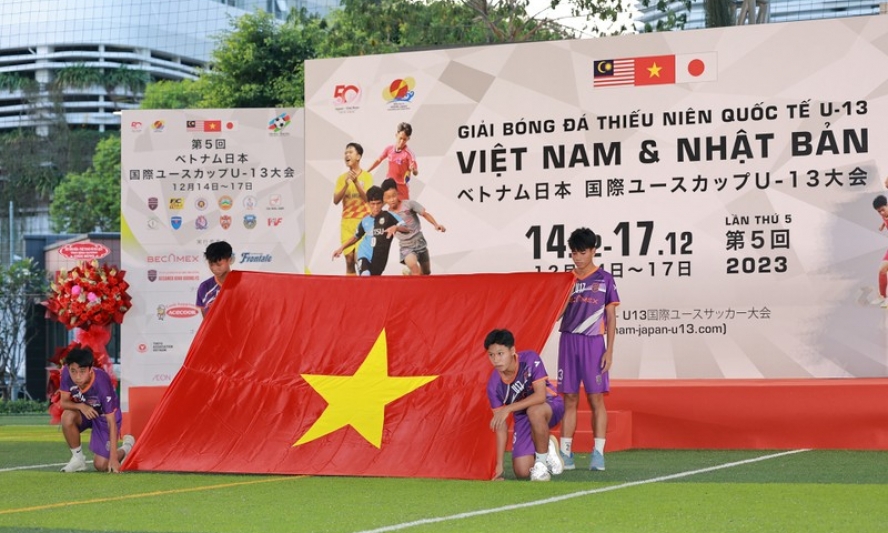 12 đội tranh tài tại Giải bóng đá thiếu niên quốc tế U13 Việt Nam và Nhật Bản lần thứ V