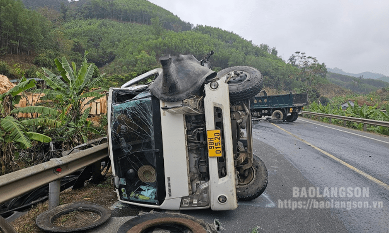 2 người bị thương do tai nạn giao thông trên tuyến Quốc lộ 1A