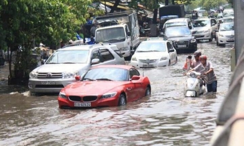 Xe ngập nước và xe thủy kích khác nhau thế nào?