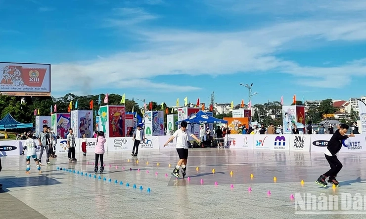 Hơn 350 vận động viên tham gia Giải Roller Sports các đội mạnh quốc gia năm 2023