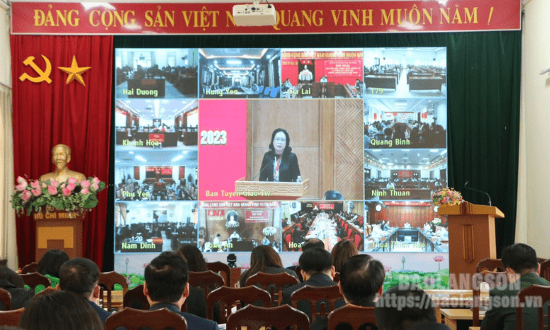 Hội nghị báo cáo viên trung ương tháng 12 và tổng kết công tác tuyên truyền miệng năm 2023