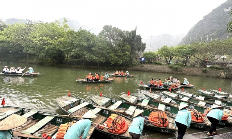 Du lịch Ninh Bình tiếp tục khởi sắc