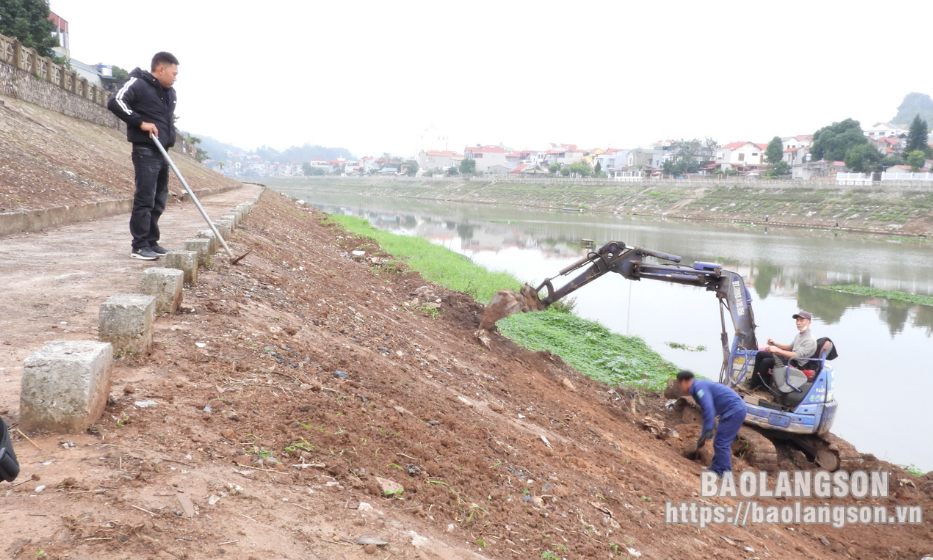 Phát quang, thanh thải dự án kè sông Kỳ Cùng giai đoạn 3 đạt 95% khối lượng