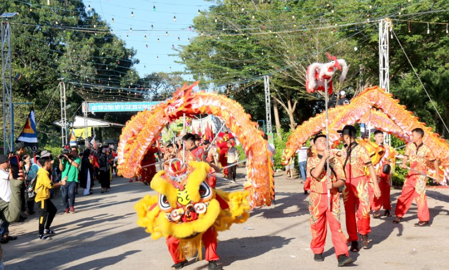 Nguồn lực đầu tư cho văn hóa ở địa phương bước đầu đã thay đổi tích cực