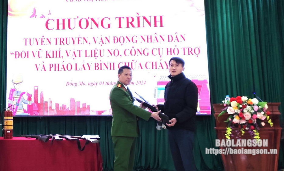 Thị trấn Đồng Mỏ, huyện Chi Lăng: Tuyên truyền, vận động Nhân dân “Đổi vũ khí, vật liệu nổ, công cụ hỗ