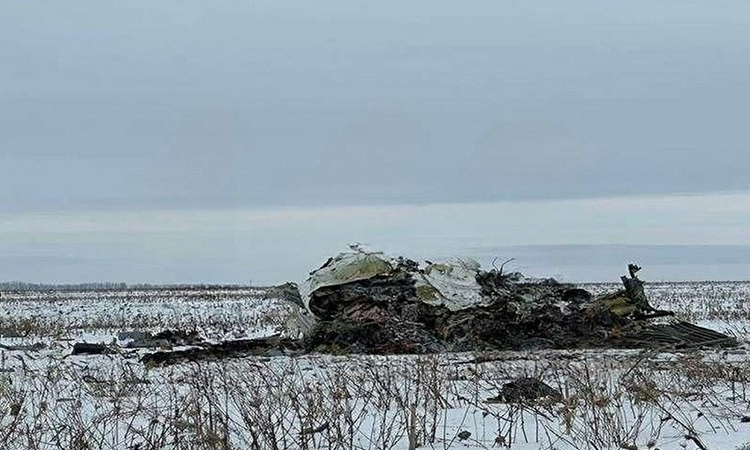 Không ai sống sót trong vụ máy bay chở tù binh Ukraine rơi ở Nga