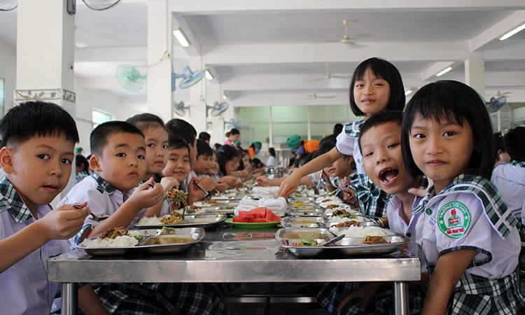 Cần ưu tiên hơn nữa cho dinh dưỡng học đường