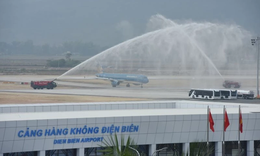 Vietnam Airlines tăng tần suất bay Điện Biên dịp Tết