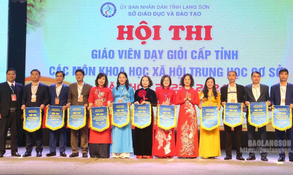 142 giáo viên tham dự Hội thi giáo viên dạy giỏi THCS cấp tỉnh năm học 2023 - 2024