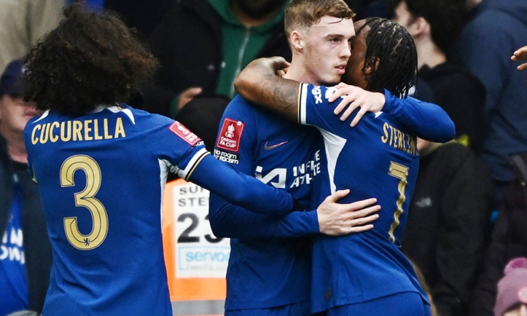 Chelsea nhọc nhằn vào bán kết FA Cup