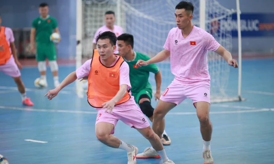 Đội tuyển futsal Việt Nam nâng cao cường độ tập luyện