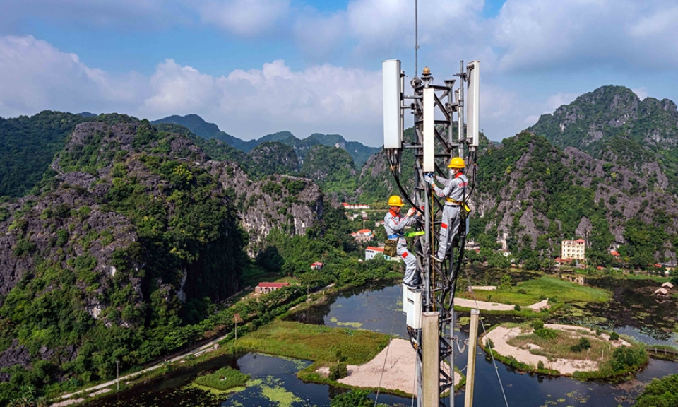 Vì sao Viettel "quyết đấu" để có 'băng tần vàng"?