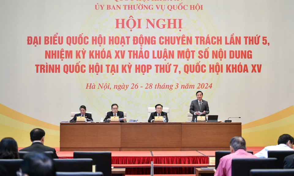 Hội nghị đại biểu Quốc hội hoạt động chuyên trách lần thứ 5: Đại biểu Quốc hội: Hàng chục triệu xe máy