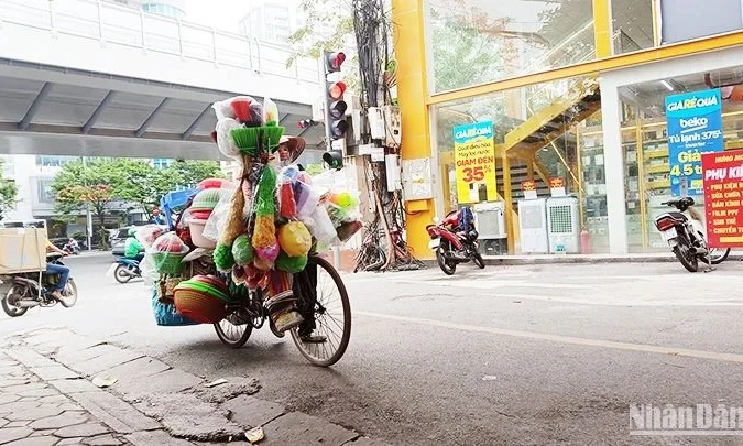 Không buông lỏng quản lý hàng rong