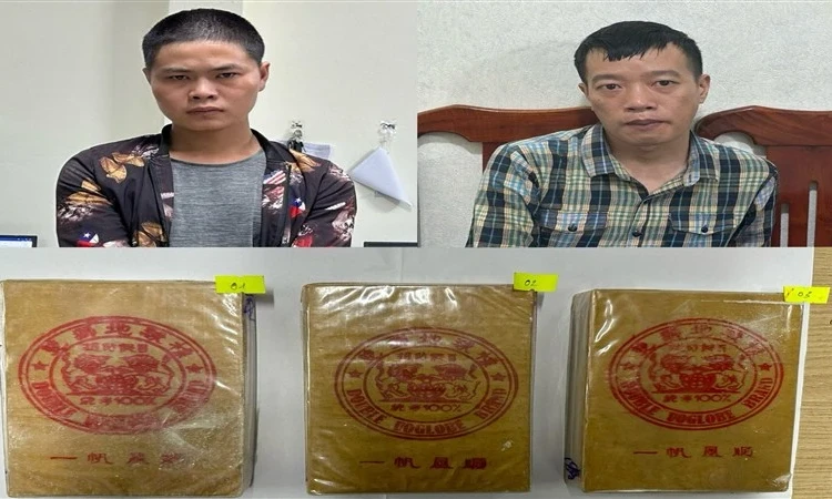 Cao Bằng: Bắt 4 đối tượng, thu giữ 3 bánh heroin