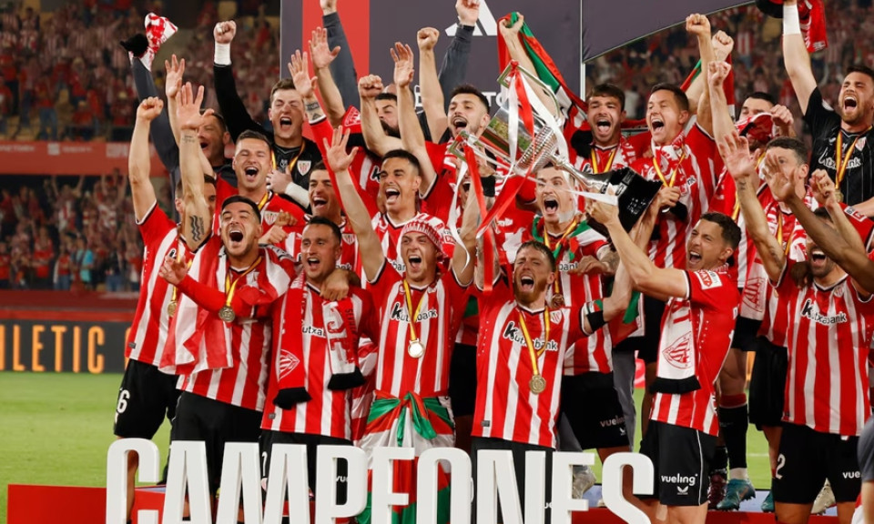 Athletic Bilbao "giải khát" danh hiệu sau 40 năm