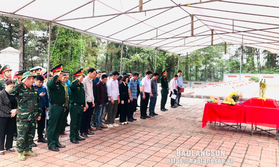 Lộc Bình: Đón nhận, truy điệu và an táng hài cốt liệt sỹ hy sinh trong cuộc chiến đấu bảo vệ biên giới