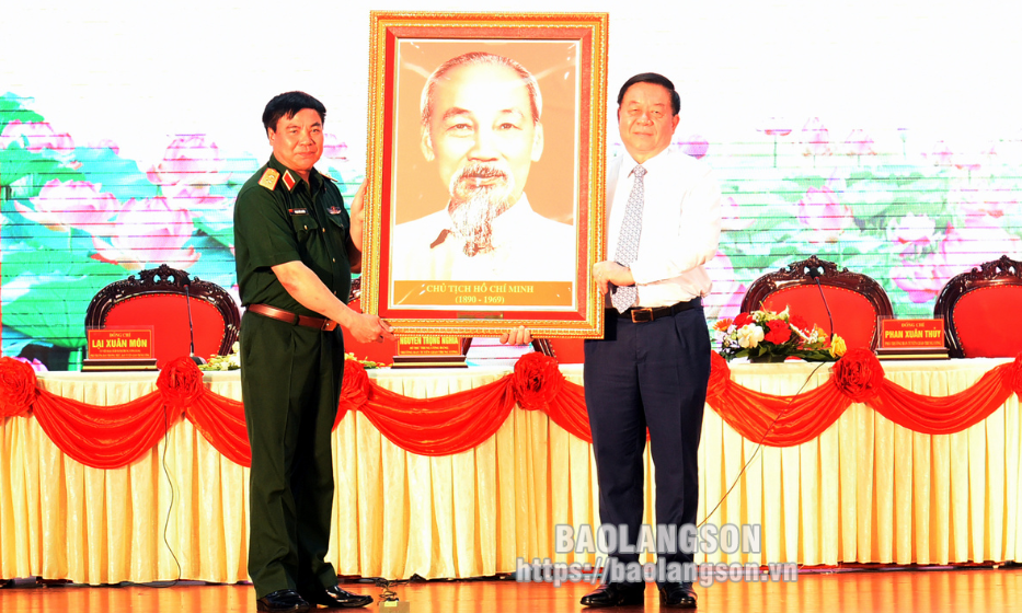 Ban Tuyên giáo Trung ương gặp mặt cơ quan báo chí, xuất bản, văn học nghệ thuật khu vực Trung du miền núi Bắc Bộ