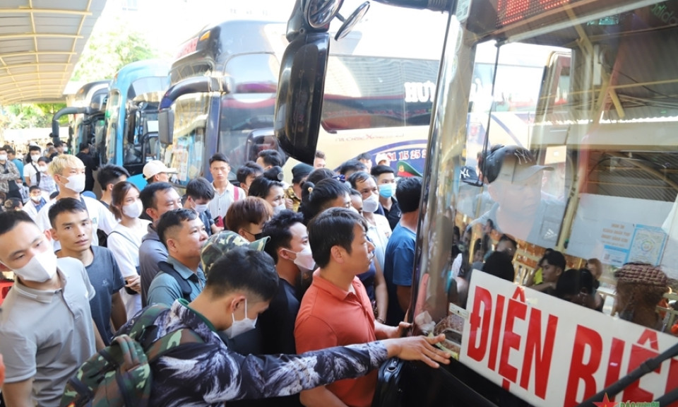 Dự báo số lượng hành khách tăng mạnh dịp nghỉ lễ, Hà Nội tăng cường hơn 700 xe tới các bến