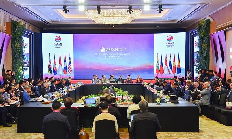 Góp phần tăng cường vai trò của ASEAN