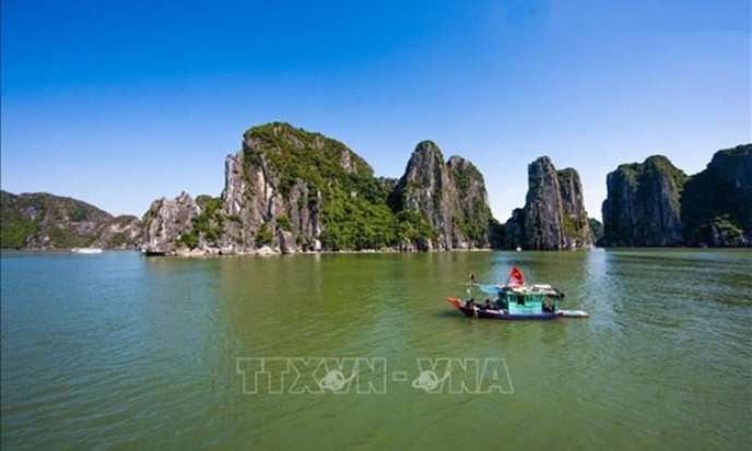 将越南广宁省下龙湾—拜子龙湾打造成景观天堂