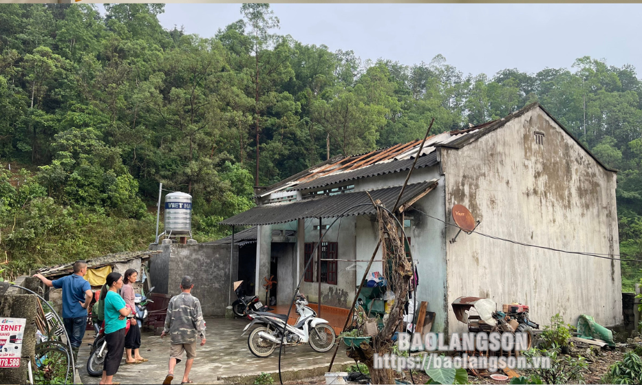 Lạng Sơn: 772 nhà bị tốc mái do mưa, gió lốc