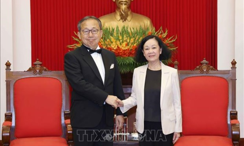 Party official receives outgoing Japanese ambassador