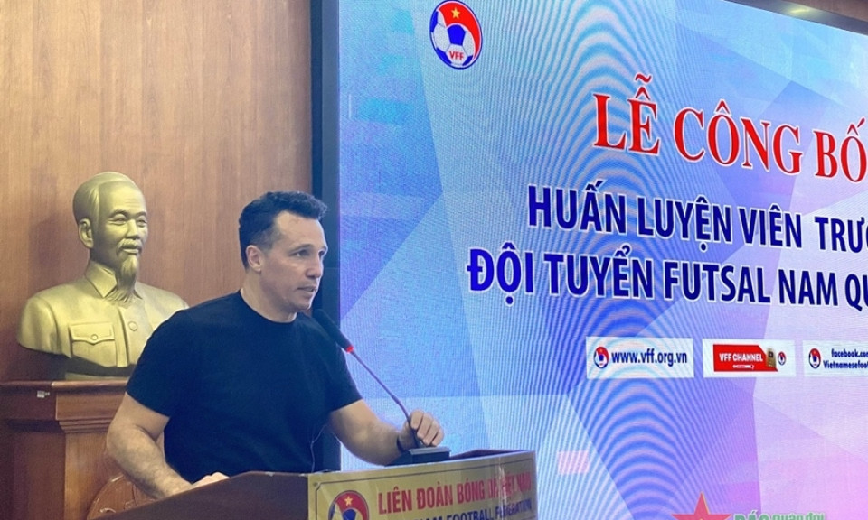 Ông Diego Giustozzi tiếp tục gắn bó với futsal Việt Nam