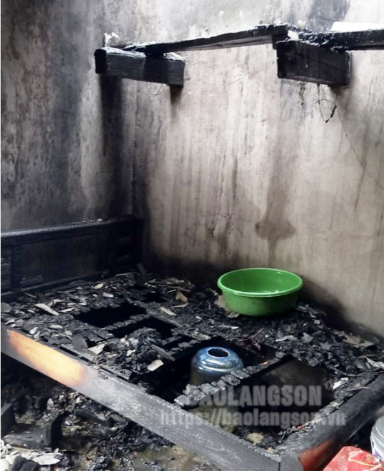 Sét đánh làm cháy một nhà dân tại xã Công Sơn, huyện Cao Lộc