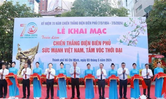 Photo exhibition spotlights Vietnam’s strength in Dien Bien Phu Campaign
